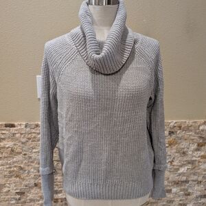 Market & Spruce cowl neck sweater size S